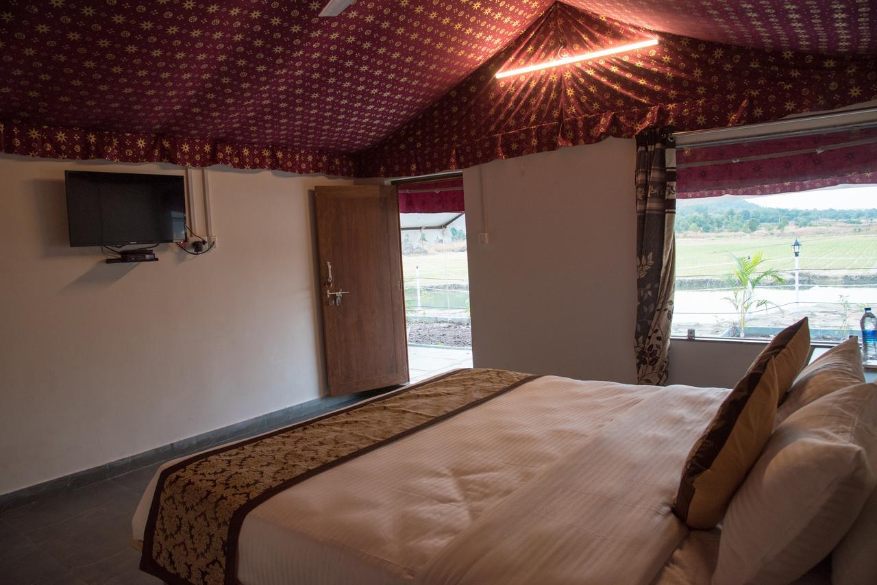 Padmavati Lake Resort Chittorgarh Exteriör bild